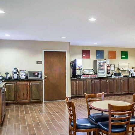 Comfort Inn Clinton Ngoại thất bức ảnh