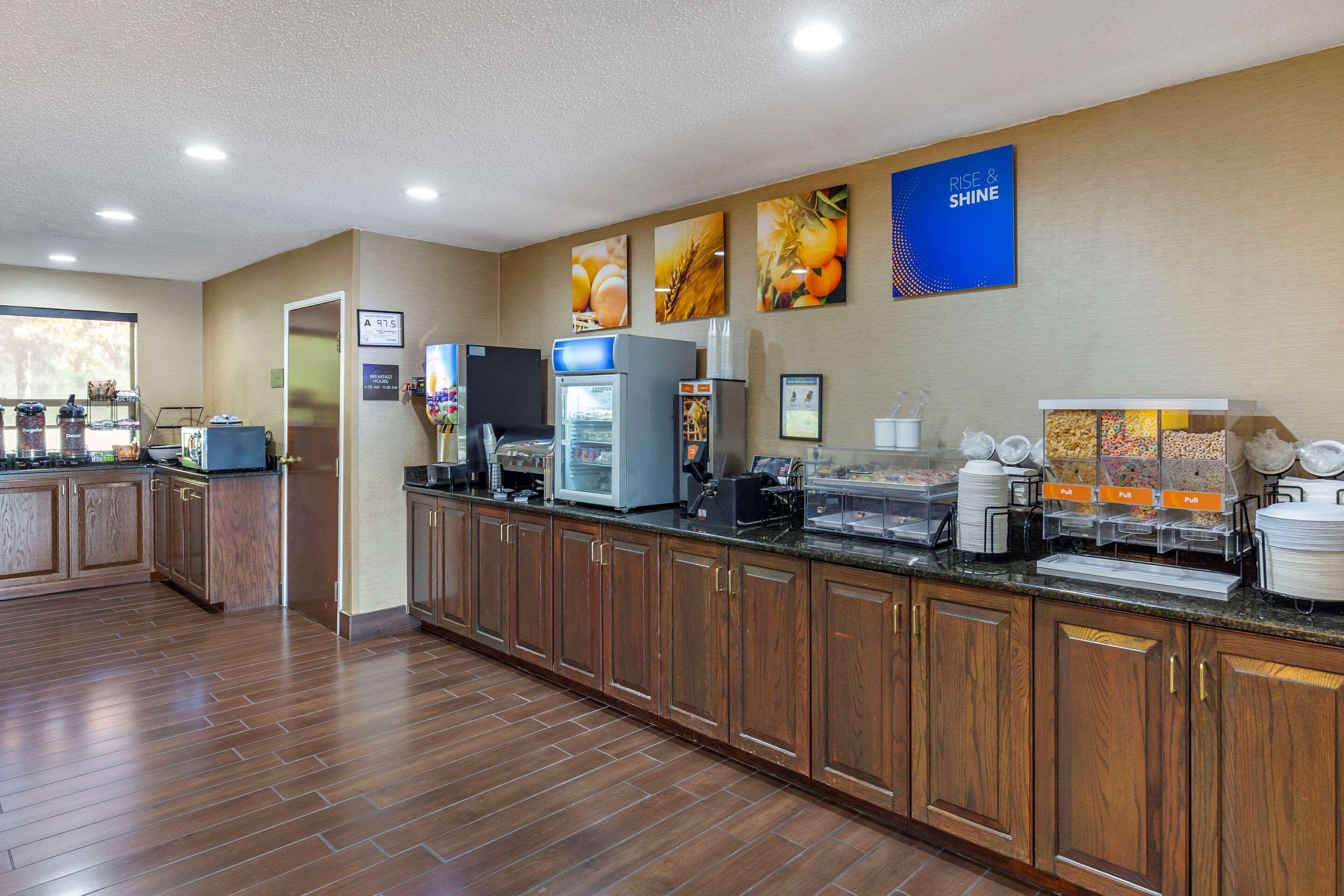 Comfort Inn Clinton Ngoại thất bức ảnh