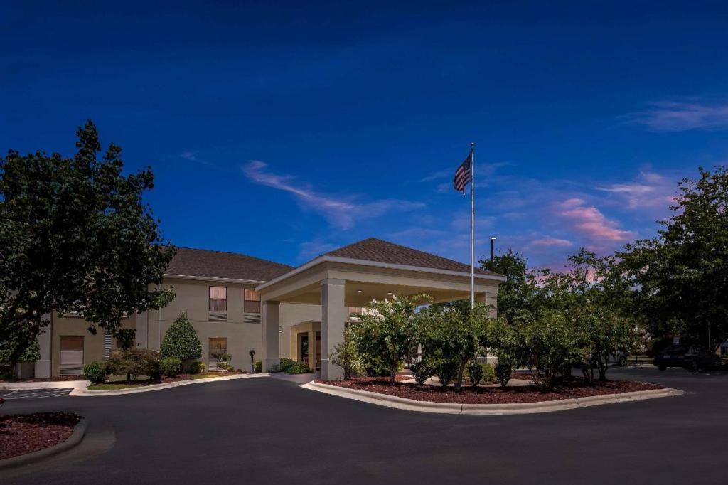 Comfort Inn Clinton Ngoại thất bức ảnh